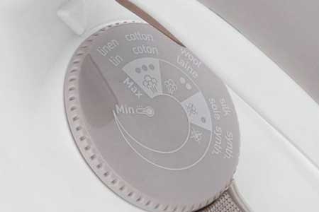 کنترل پنل با رابط کاربری آسان در اتو مخزن دار TEFAL GV5260 کنترل پنل با رابط کاربری آسان در اتو مخزن دار TEFAL GV5260