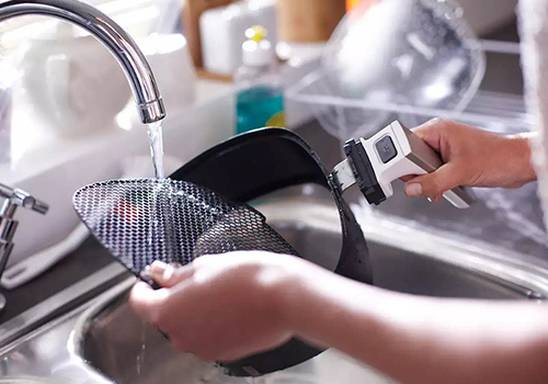 شستشوی آسان سرخ کن Philips HD9645 با برخورداری از امکان جداسازی قطعات و قابلیت QiuckClean شستشوی آسان سرخ کن Philips HD9645 با برخورداری از امکان جداسازی قطعات و قابلیت QiuckClean