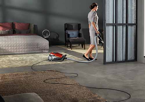 aeg-vx9-2-cr-a-ergonomic-design طراحی ارگونومیک جارو برقی آاگ vx9-2-cr-a