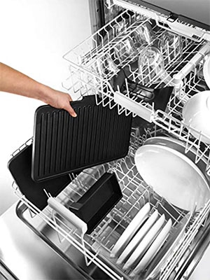 قابلیات شستشوی قطعات جداشونده گریل 1020D دلونگی در ماشین ظرفشویی